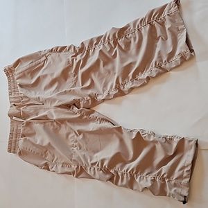 Baleaf, lightweight, quick dry, capri hiking pants.  Size M